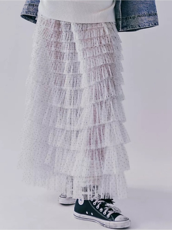 Dresses & Skirts - Romantic Ruffle Cream Layered Tulle Midi Skirt With Black Swiss Dots Size Small